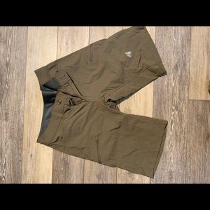 Eddie Bauer mens shorts 33 waist - Nylon Excellent condition